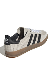 Gazelle Indoor