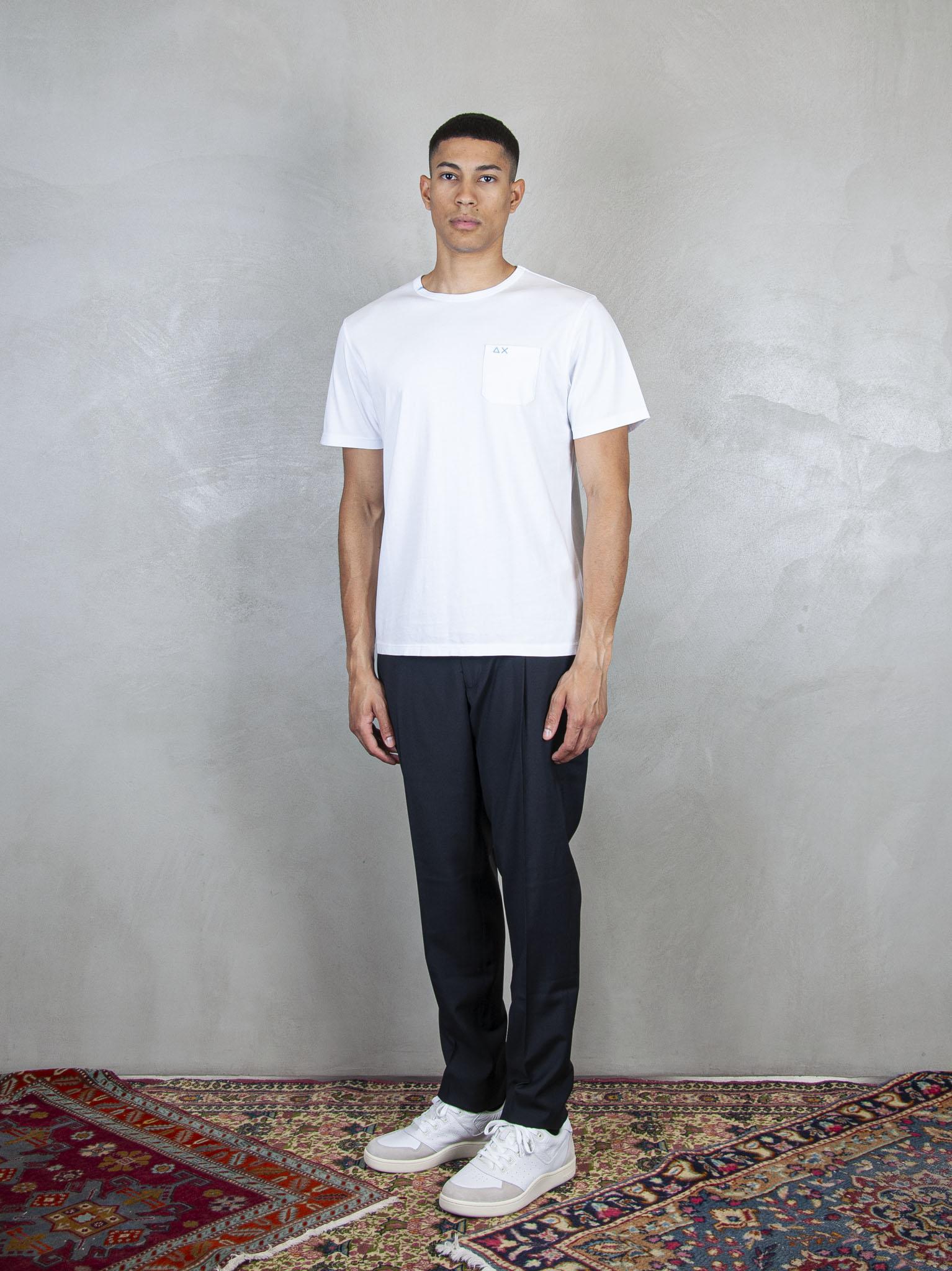 T-Shirt Pocket Basic S/S T35101 01 Sun68 