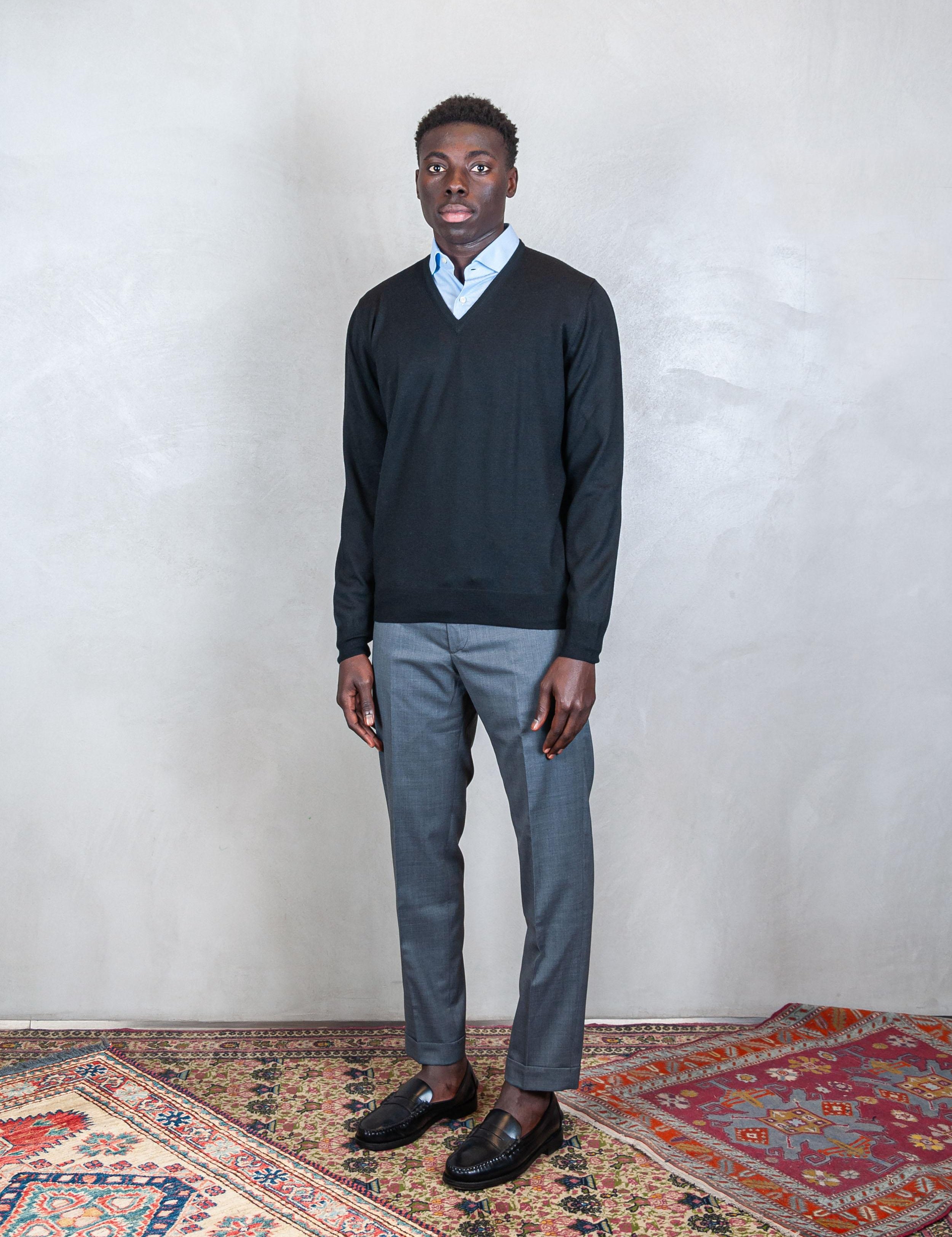V Neck Knit 55115-14290 099 Raphael - Grnsas 
