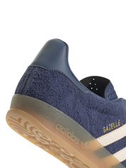 Gazelle Indoor