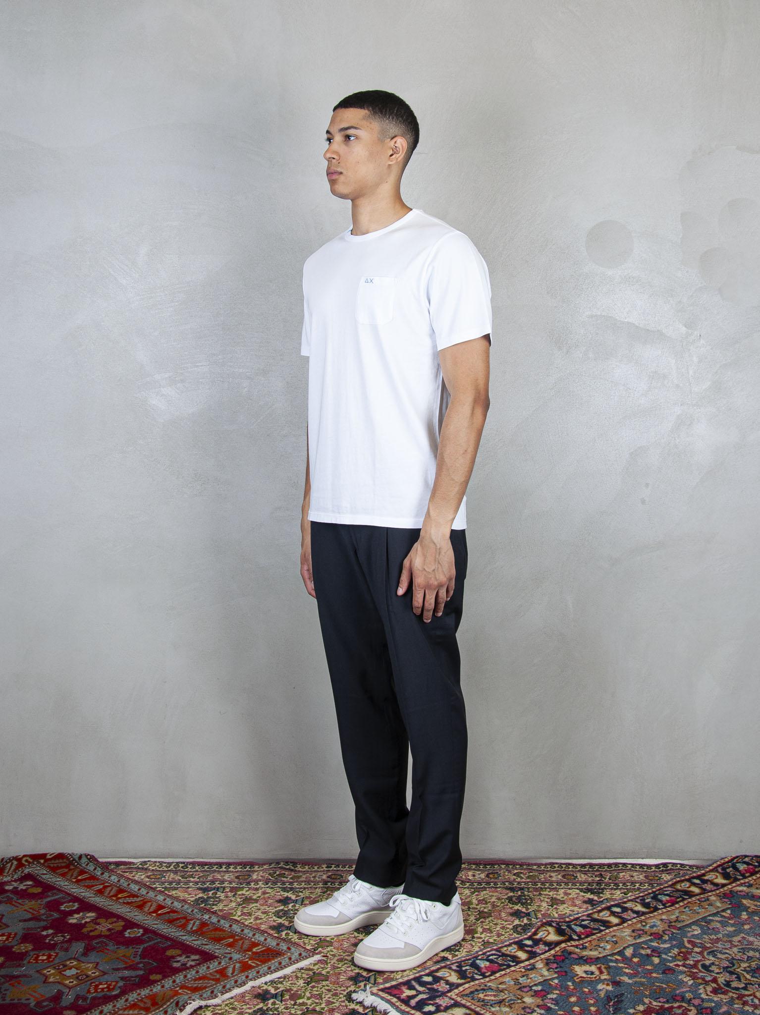T-Shirt Pocket Basic S/S T35101 01 Sun68 