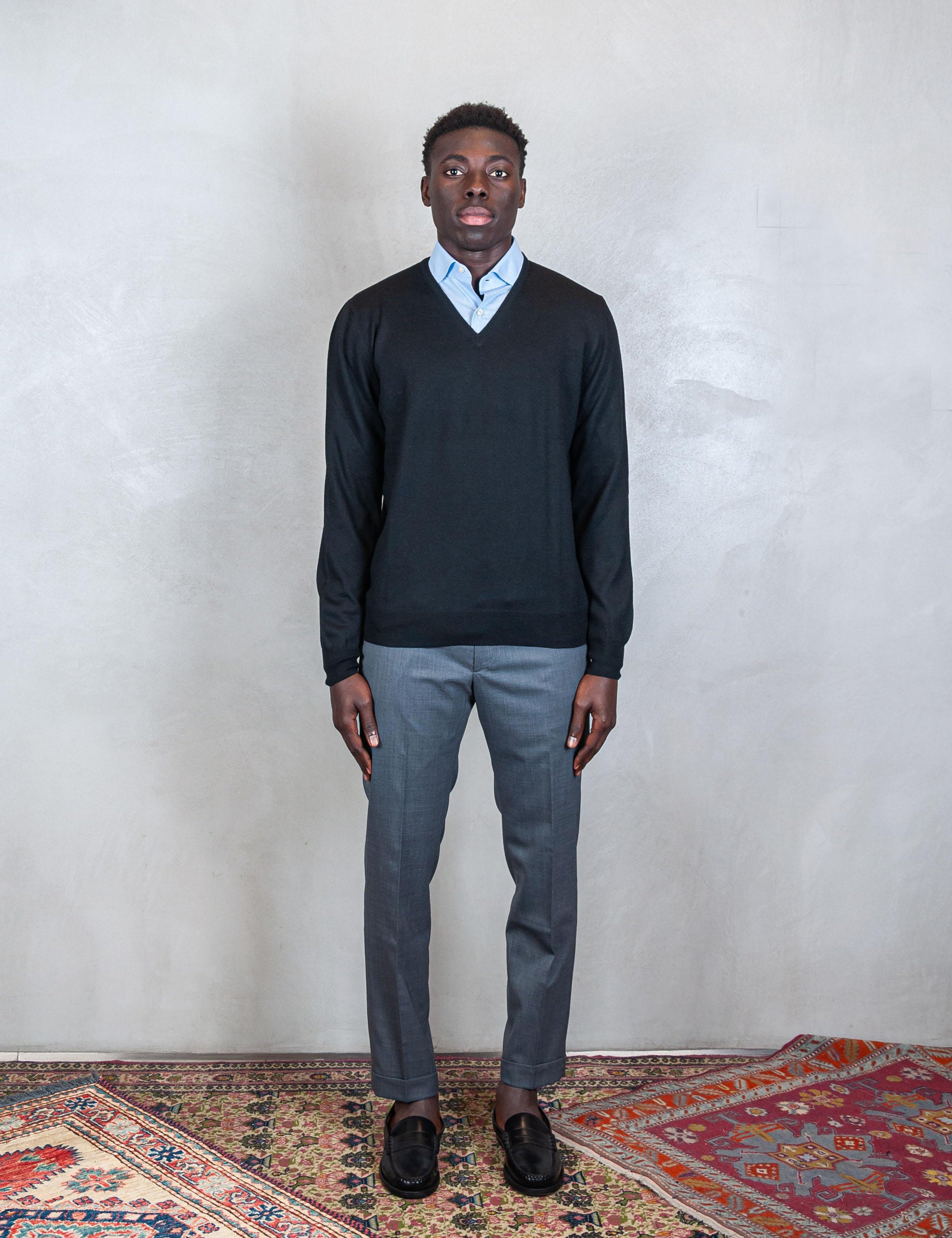 V Neck Knit 55115-14290 099 Raphael - Grnsas 