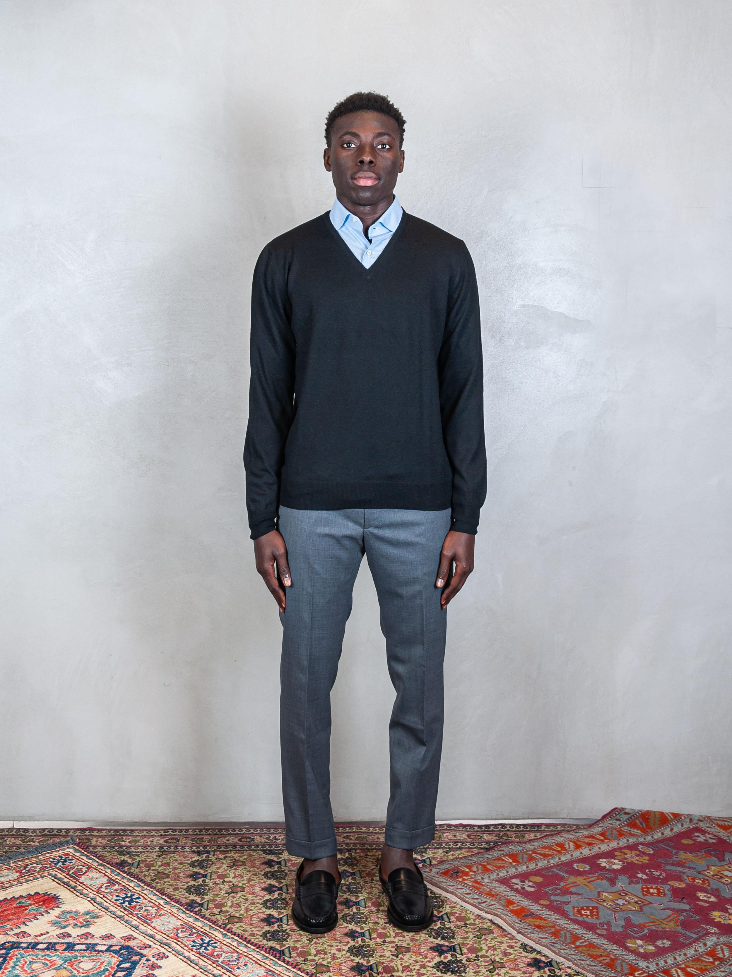 V Neck Knit 55115-14290 099 Raphael - Grnsas 