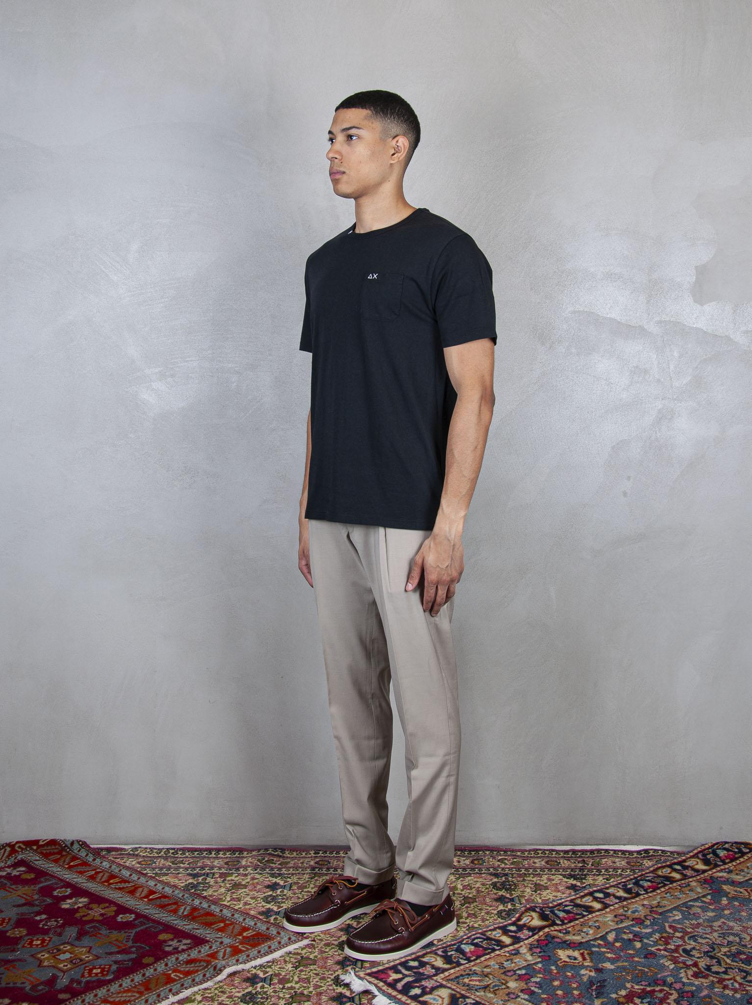 T-Shirt Pocket Basic S/S T35101 11 Sun68 