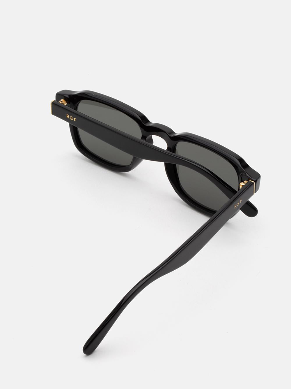 Luce Black